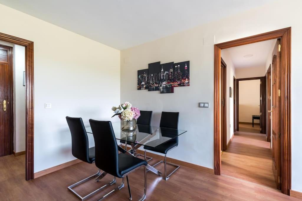 Miraflores Luxury Suites Sewilla Zewnętrze zdjęcie
