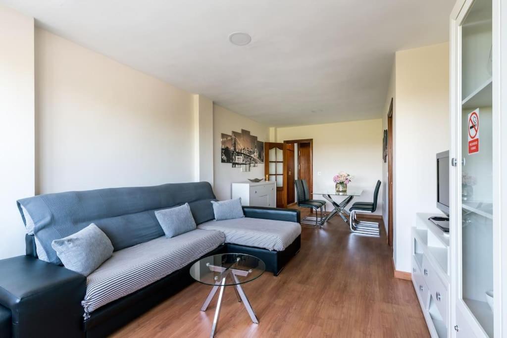 Miraflores Luxury Suites Sewilla Zewnętrze zdjęcie