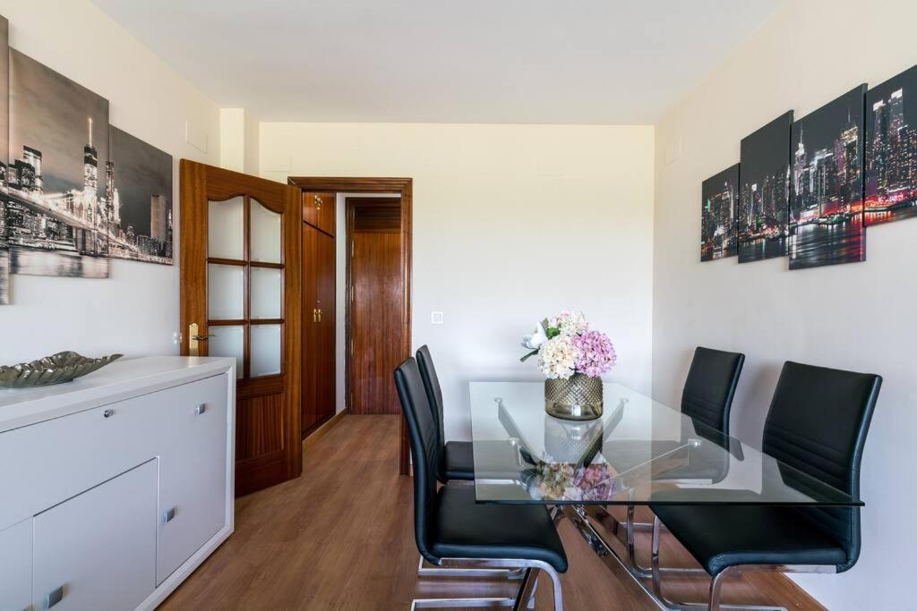 Miraflores Luxury Suites Sewilla Zewnętrze zdjęcie